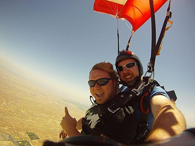  Apertura de paracaídas 